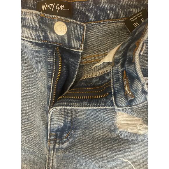 Nasty Gal High-Waisted Distressed Denim Cutoff Shorts Size UK 8/EU 36 Frayed Hem - Picture 3 of 3